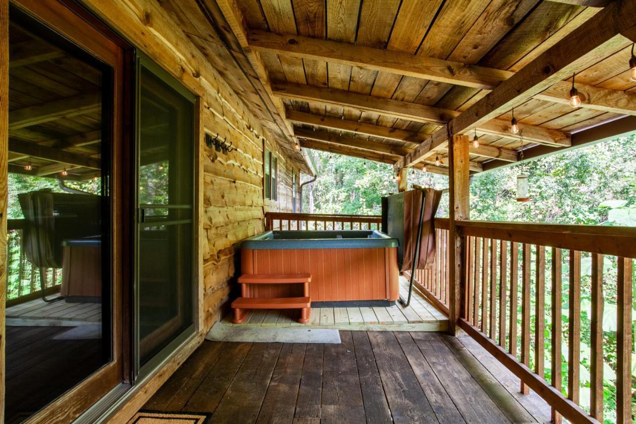 Forest Home Hot Tub Fire Pit Pool Table Pigeon Forge Exterior foto